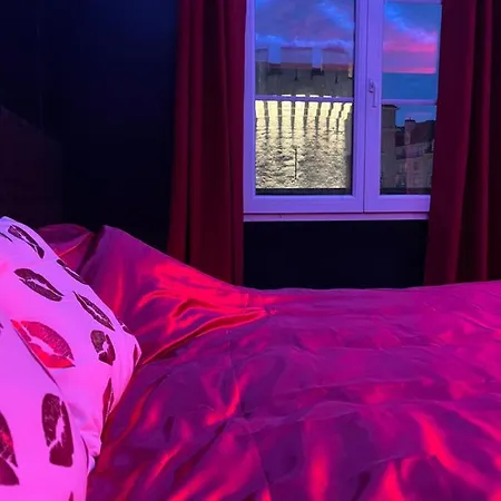 Escapade Jacuzzi Διαμέρισμα *